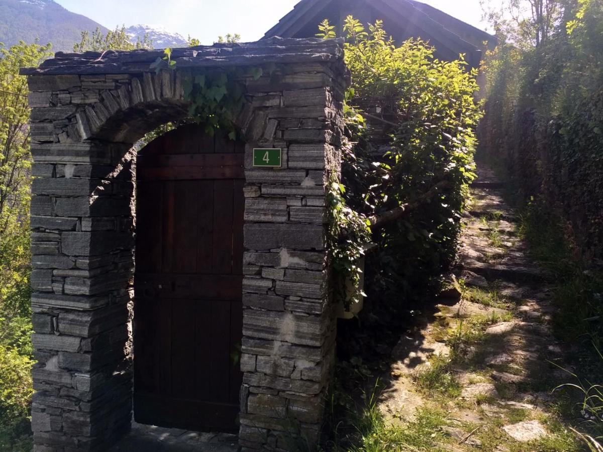 Villa Rustico "Casa Di Sasso" Intragna Exterior foto